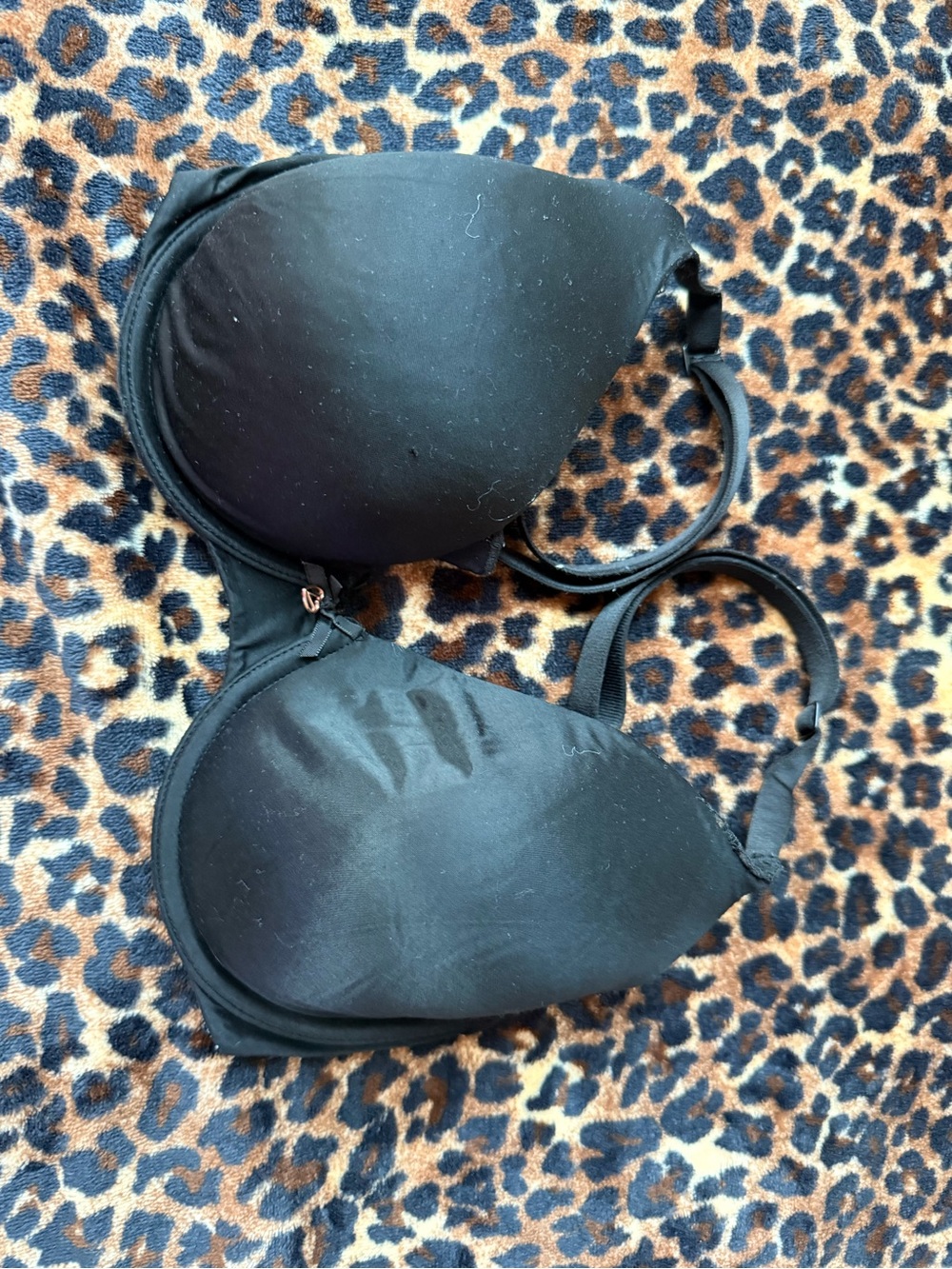 Victoria's Secret Black Smooth Molded Bra
